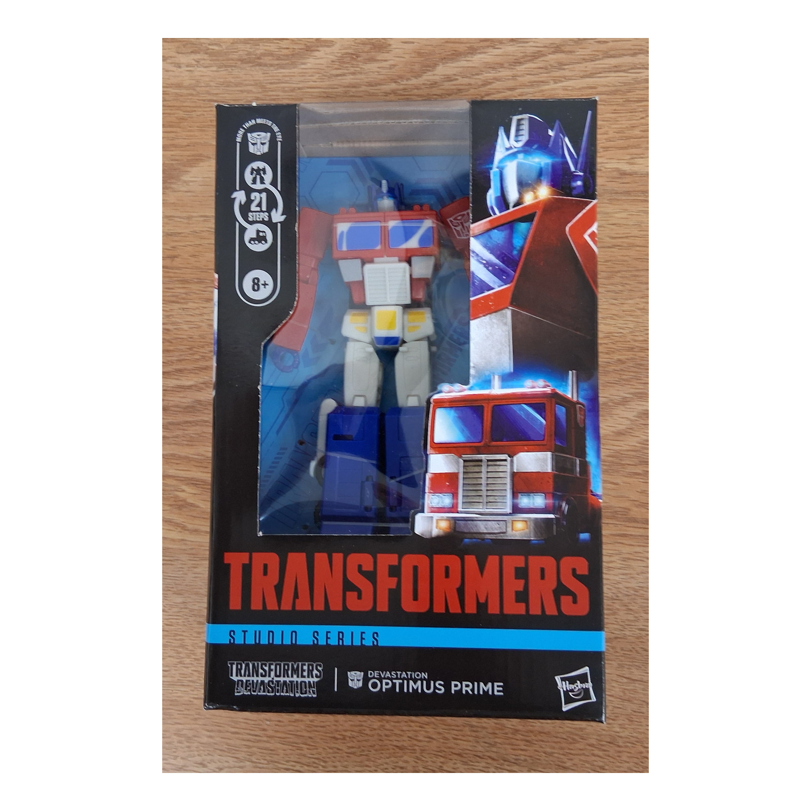 Transformers Studio Series Devastation Optimus Prime – Deluxe Class - Image 2