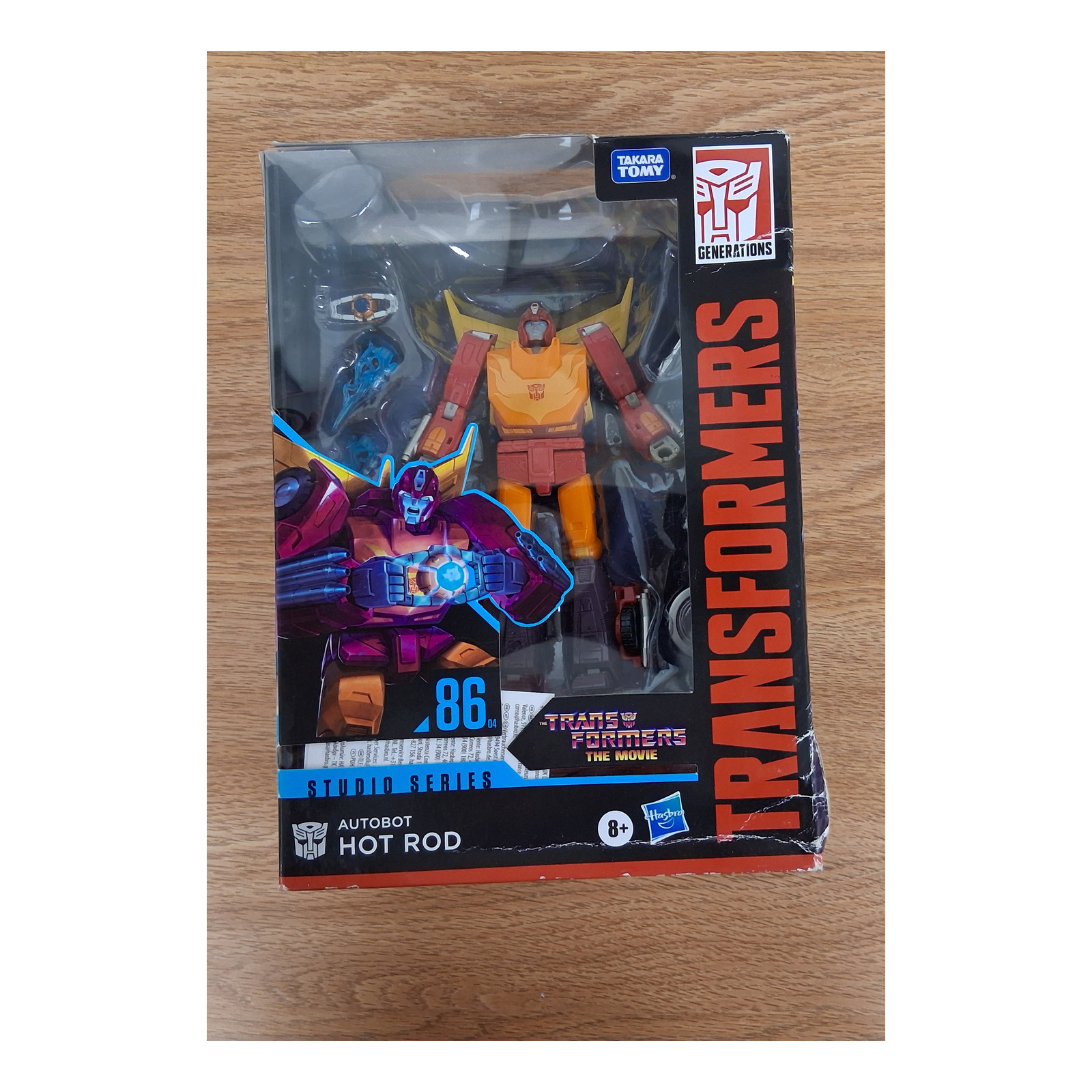 Transformers Studio Series 86-04 Autobot Hot Rod – Voyager Class - Image 2